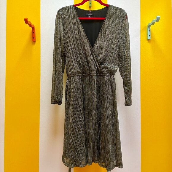 Simply Vera Gold Sparkle Metallic Wrap Dress Size XL - Picture 1 of 8
